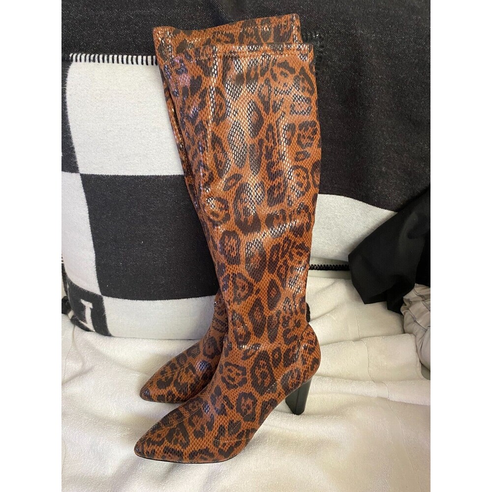 Charles by Charles David Dalton Brown Leopard Tall Stretch Boot SZ 7.5M/NWOB
